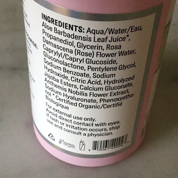 🔥 4/$20 Refreshments Radiant Micellar Water Makeup Remover - Picture 3 of 4